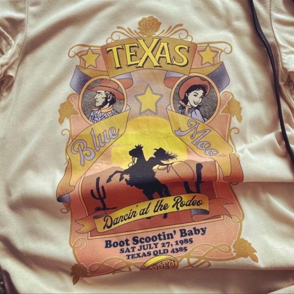 Vintage Texas Graphic Tee In The Perfect Print - Picture 5 of 10